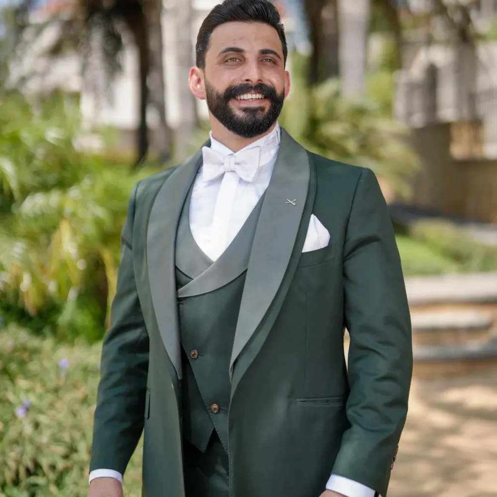 Groom in Dark Green Suit – Outdoor Wedding Attire